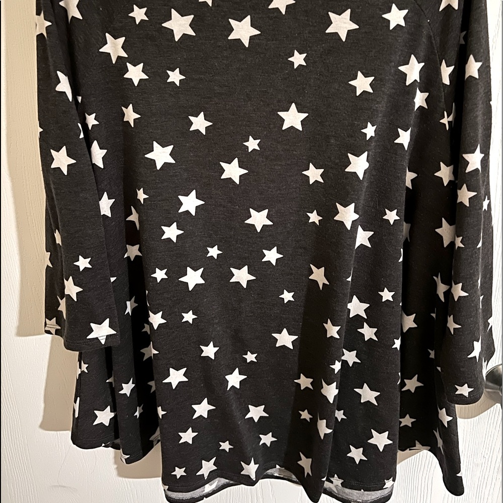 Soft, light-weight sweat shirt
